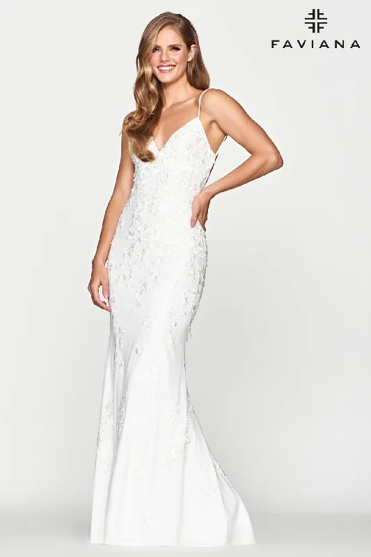 Faviana 10508 Ivory Lace Applique Fit & Flare Gown With Lace Up Back | Ivory Light Lace Dress