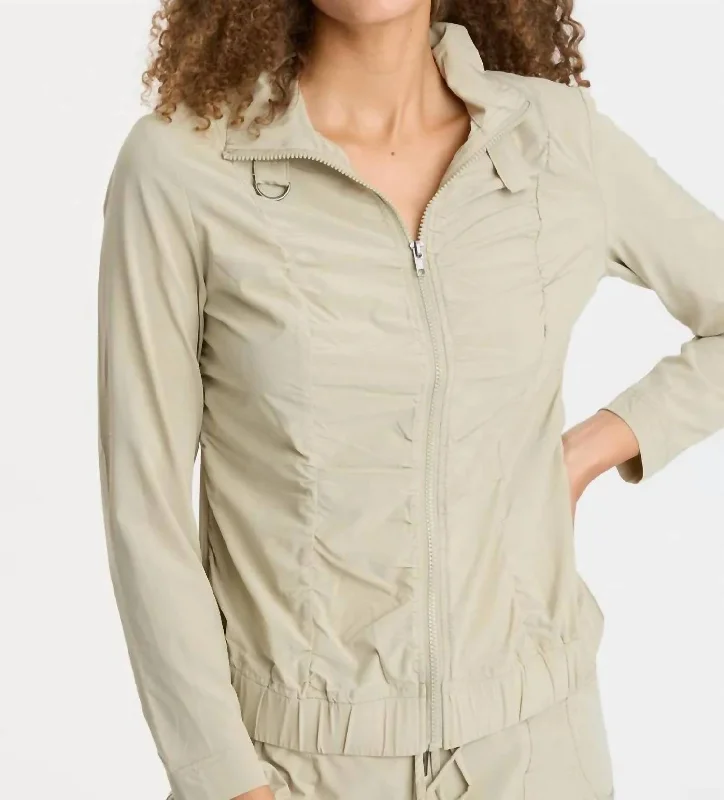 Momentum Jacket In Laurel Women's cropped jackets