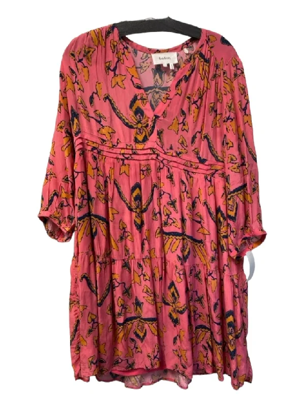 Ba&sh Size S Pink Viscose V Neck 3/4 Sleeve Abstract FLoral Tiered Dress Must-have floral dresses for this season Ba&sh Size S Pink Viscose V Neck 3/4 Sleeve Abstract FLoral Tiered Dress Must-have floral dresses for this season