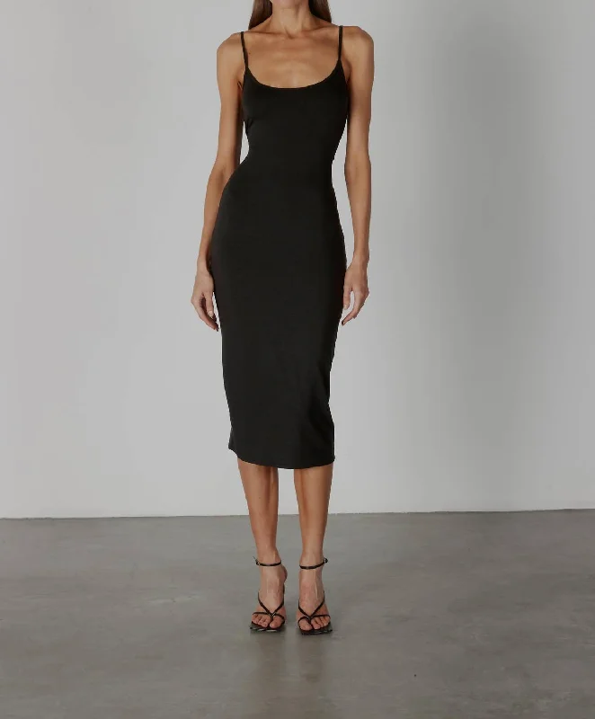 Luxe Knit Twist Back Dress In Black Long unclassified dresses