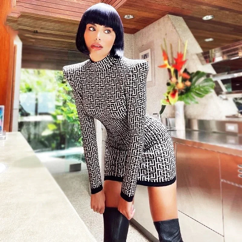 Chic Geometric Jacquard Mini Dress Pleated Mini Skirt